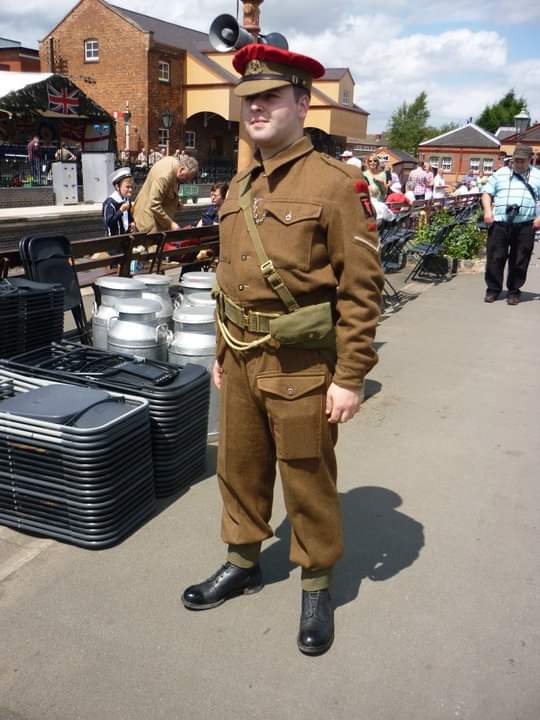 TheRedCap55's tweet photo. After selling my WW2 gear following some ill health a couple of years ago its time to get back to it!
#TheRedCap https://t.co/14SCWgh70Y