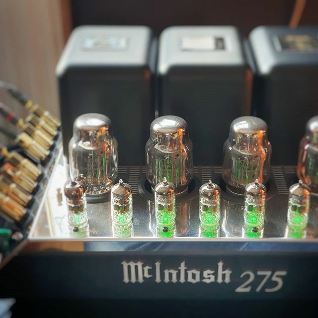 XtremeDetailing's tweet photo. This is the #audiophile geek in me and I am rather excited about the loan of this the #mcintoshlabs #mc275 #valveamp to trial with the Focal Sopra N2 speakers. 
Loaned by @nintronics

Initial impressions are the power is there to drive these difficult sp… https://t.co/ooDZaD6Eox https://t.co/8mPD9TeMTq
