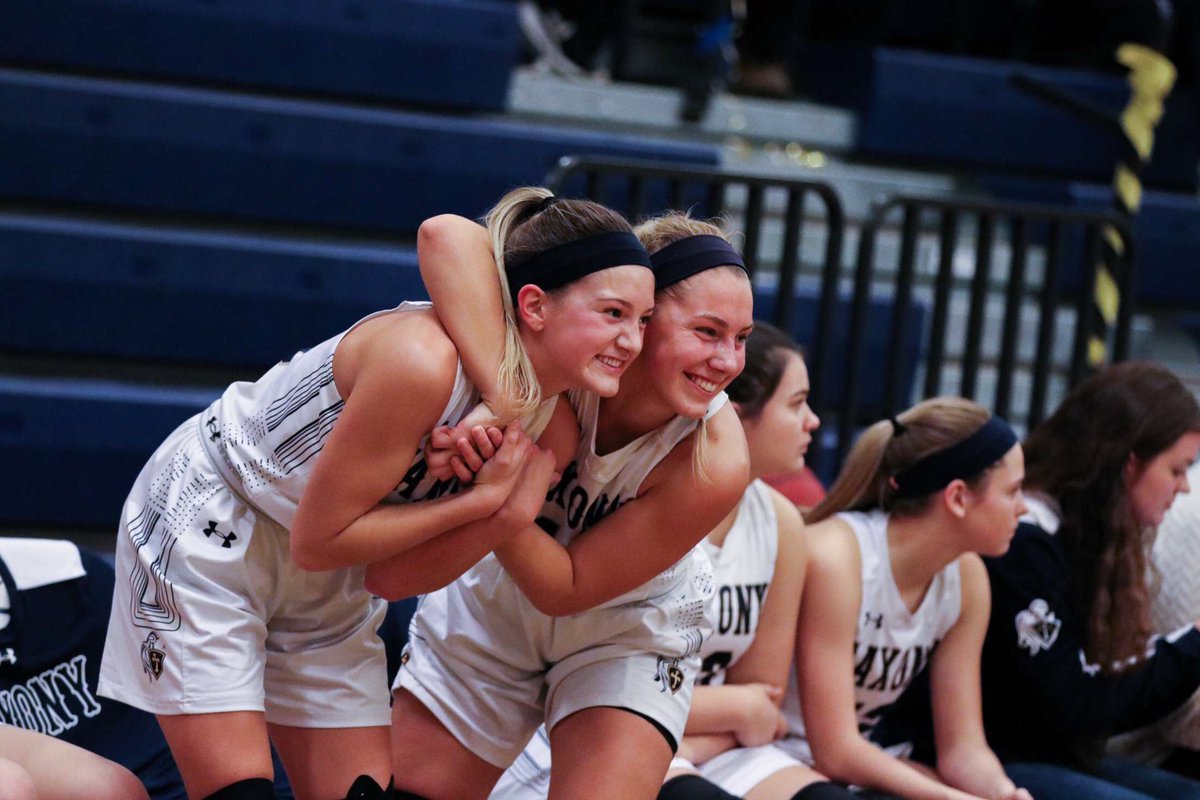 maddoxmurphy_'s tweet photo. Played my last basketball game ever with my very best friend. We’ve been through it all and I cannot be any more thankful for all of the memories made along the way. Love you to the moon and back @em_brune11 !!!! https://t.co/wBwuFZNoh2