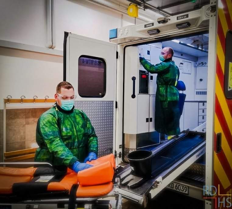 Wie funktiert der Rettungsdienst im Kreis Heinsberg in Zeiten vom Coronavirus? #hsbestrong 

m.facebook.com/rdhsggmbh/phot…