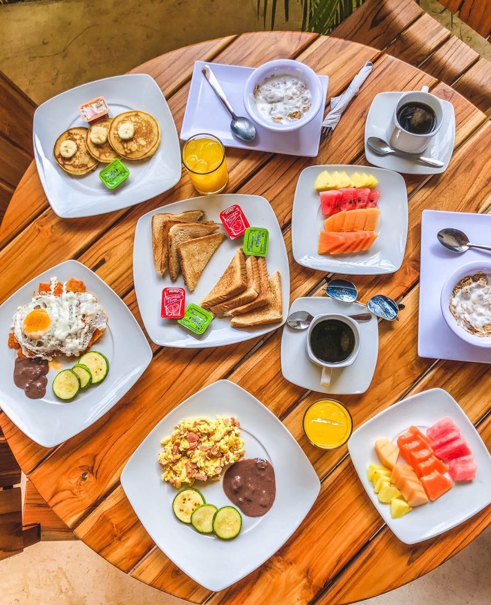 HotelKaab's tweet photo. El mejor desayuno para tu domingo en @hotelkaabtulum 
#foodporn #foodies #breakfast #tulumbreakfast #tulum https://t.co/Nz6xgrgJiL