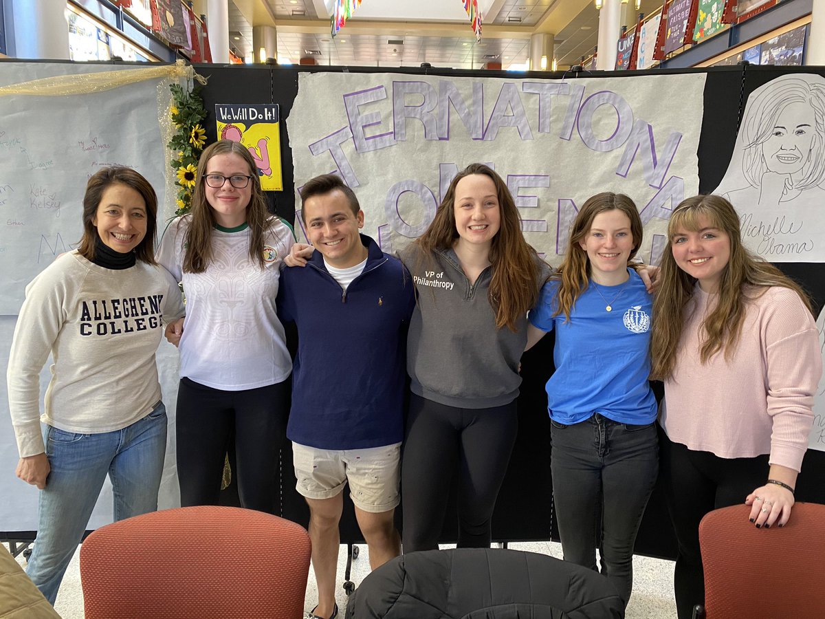 PresidentHLink's tweet image. Very proud of @ACPanhel for raising funds for Women’s Services of Meadville on #InternationalWomensDay! Stop by the CC lobby until 3 on Sunday to write the name of a woman who inspires you.