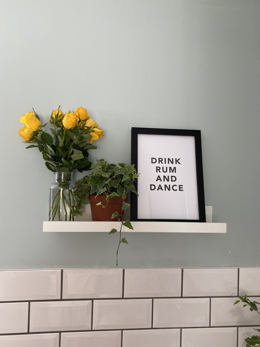 Fifijane83's tweet photo. The most unexpected thing just happened. I was walking with my young son when a hooded teenage boy stopped us in the street and handed me a bunch of yellow roses. He said, ‘These are for you because it is international women’s day.’ Isn’t that just incredible. #IWD2020 #hackney https://t.co/gS3wVOn6fc