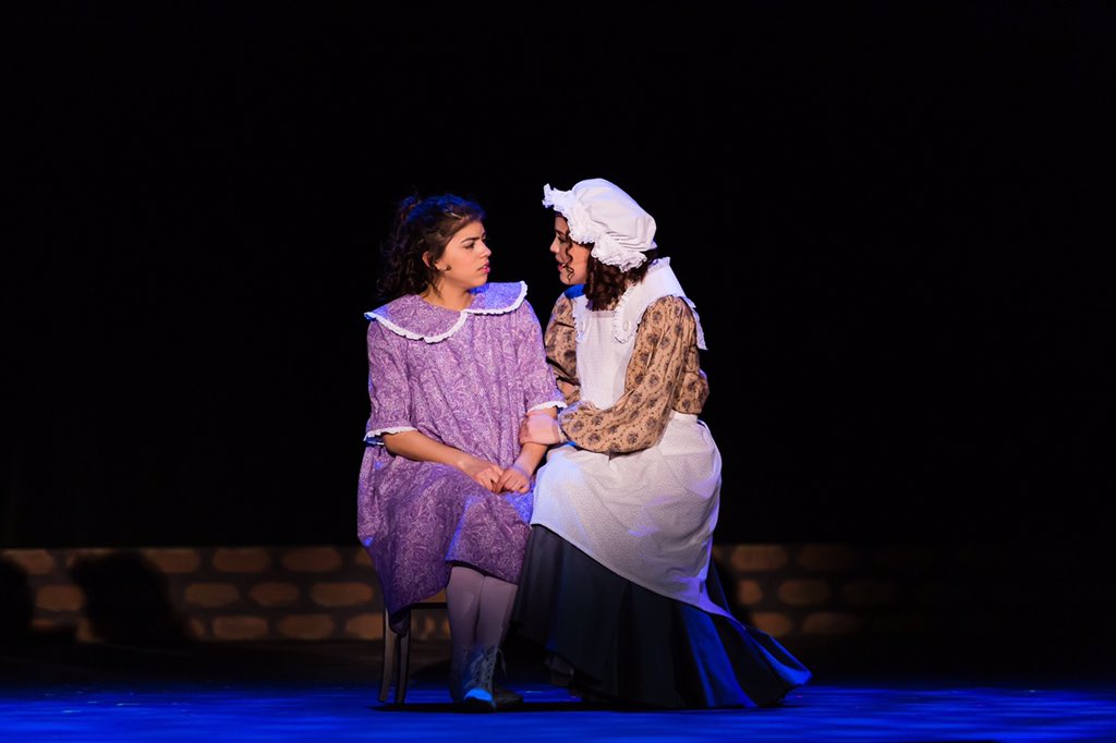 One hour until the final curtain!