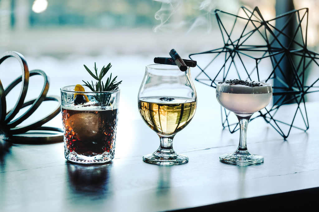 Old Fashioned, Hot Buttered Rum, or Aviation? Which is your cocktail of choice? 

#RenHotels #RenaissanceToledo #BrimHouseToledo #Cocktails