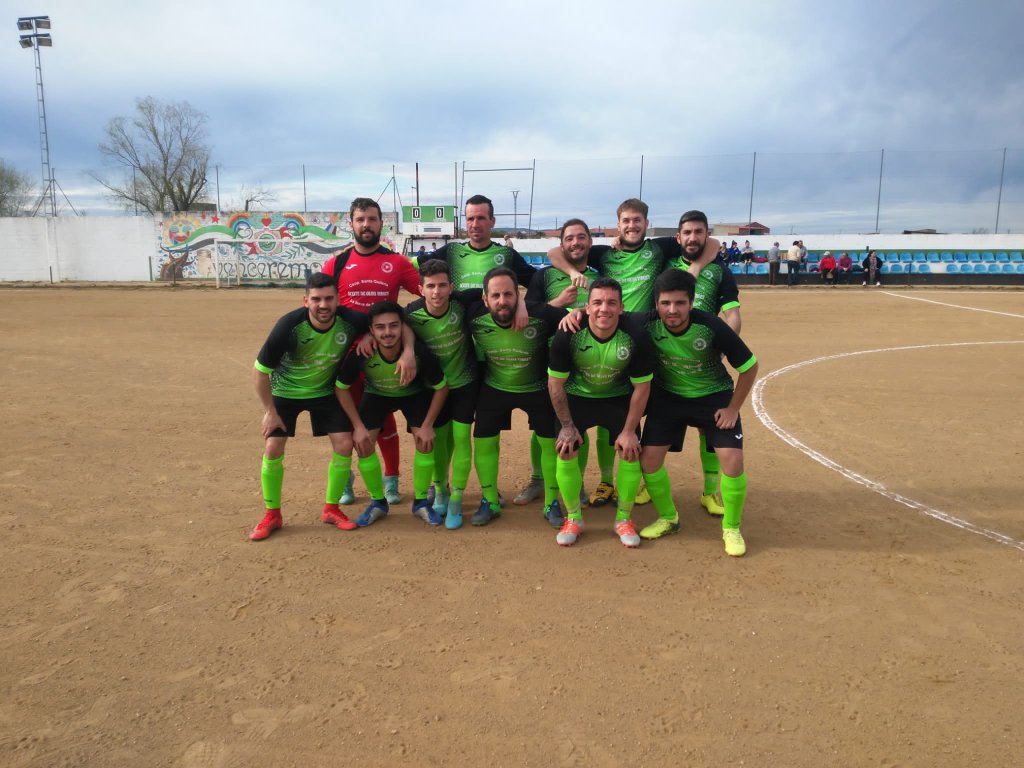 Final.
Empate 1-1 frente al <a href="/PueblaEF/">E.F. Puebla de la Calzada</a> (uno de los mejores equipos de la categoría).
Jugamos con diez desde minuto 6 (rigurosa expulsión de Sive).
Nuestro gol <a href="/carlosnava_7/">Carlos David</a>.
Suerte para El Puebla en lo que resta de temporada