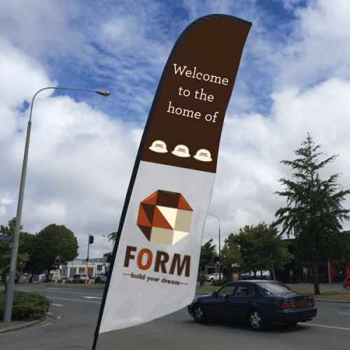 Stand out in the high street with these fantastic flags. Flexible, lightweight and easy to assemble. Brilliant for getting your message out there or in there (suitable for indoor and outdoor use). #exhibition #signage #displays #printedflag #printing buff.ly/3a1zj6u