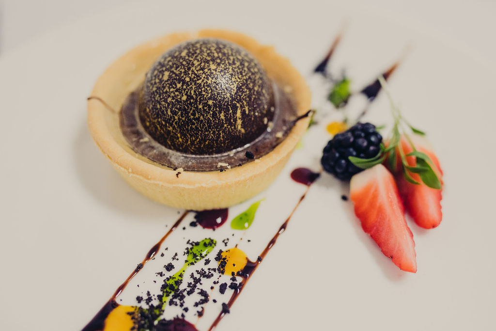 Anything is good if it's made of chocolate... something sweet from the Food Lab at The Sheridan, because there's ALWAYS room for dessert!

🥧 Cuisine by The Food Lab at @sheridanmcr
📸 Photography by <a href="/c_shoesmith/">Chelsea Shoesmith</a>

#Catering #SweetTreats #Manchester