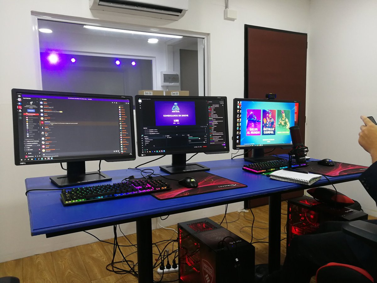 jaranaarg's tweet image. Les dejo un poco del detrás de escena del torneo de #fortnite que llevamos adelante para @PlayForFunok. Gracias a kelko, geeko glasses y a @EsportsLandArg .