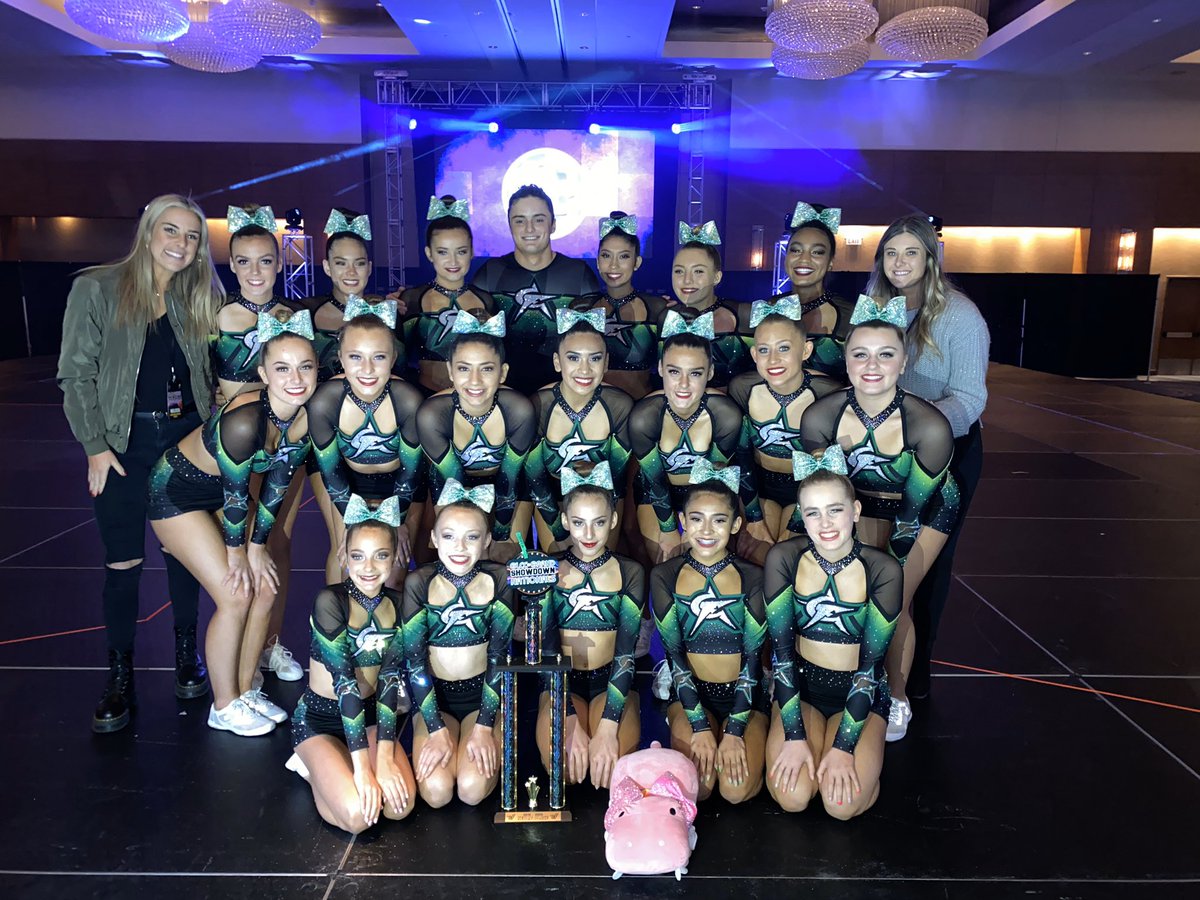 CheerForceOC's tweet image. Congratulations Steel on your 2nd place finish in Chicago! That zero deduction routine on day 2 brought your coaches to tears! We are so proud of you!💚 #onenationundergreen #greengang