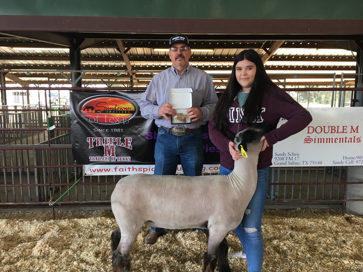 cantonffa's tweet photo. Congratulations to Kayla McRoy for being named Senior Lamb Showmanship Champion of the Triple M Trailers / Sundowner of Texas Get Better Together Showmanship Series!!! https://t.co/7wK3tz6mGW