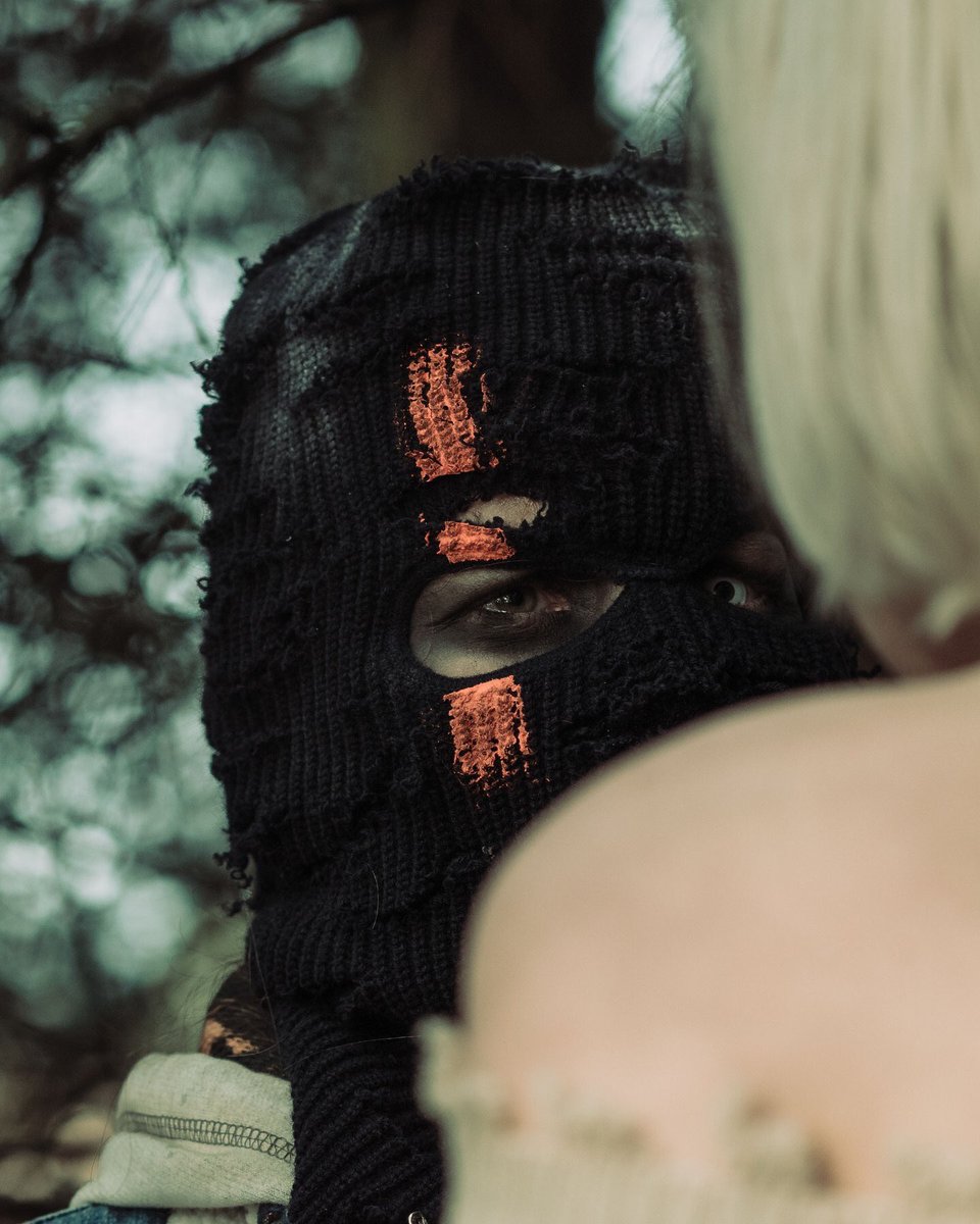 AManicMacabre's tweet image. Set photos from the filming of Manic Macabre , Horror Written/Directed by @HassonHarris , Coming Soon #ManicMacabre #Horror #Film #Slasher #Director #Writer #BlackDirector #BlackHorror #WomeninHorror #BlackWomenInHorror #Melanin #HorrorNoir