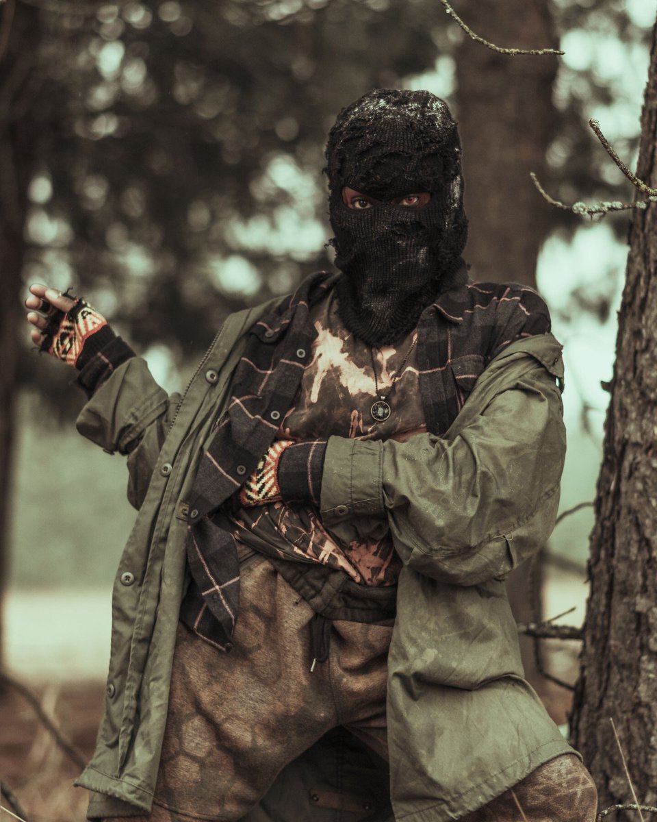 AManicMacabre's tweet image. Set photos from the filming of Manic Macabre , Horror Written/Directed by @HassonHarris , Coming Soon #ManicMacabre #Horror #Film #Slasher #Director #Writer #BlackDirector #BlackHorror #WomeninHorror #BlackWomenInHorror #Melanin #HorrorNoir