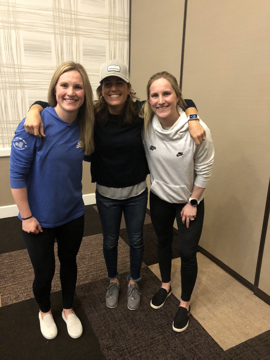 Jocelyne and Monique Lamoureux tweet media