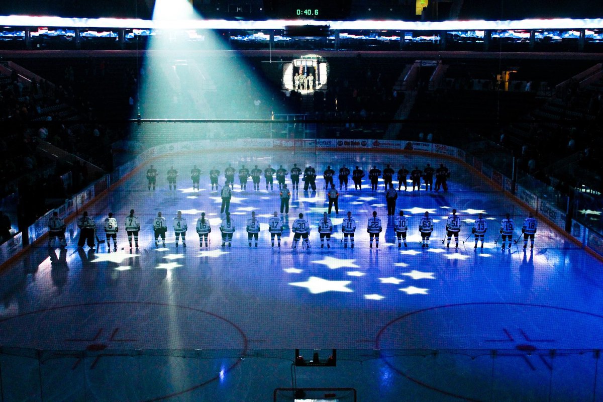 Jocelyne and Monique Lamoureux tweet media