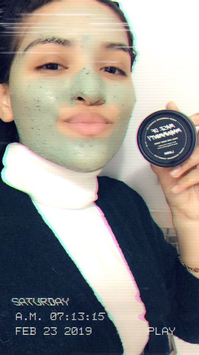 _JaeAlej_'s tweet photo. Need to get back on my skin care routine #SheaMoisture #MudMask #Boscia #CharcoalMask #Lush #MaskOfMagnaminty #RoseyCheeks https://t.co/l2WbUNC9MF