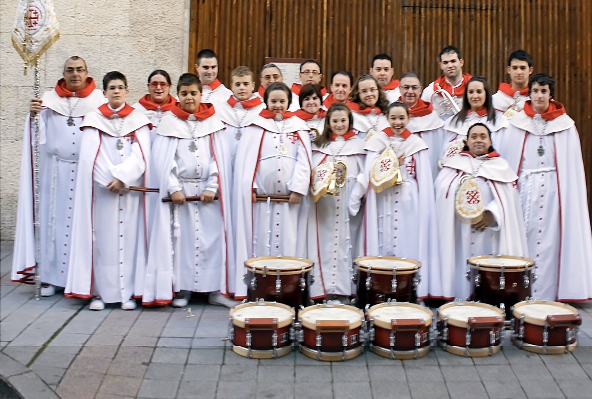 CPSS_Palencia's tweet photo. Faltan apenas unos días para que nuestra querida banda celebre su décimo aniversario. 
Para ir calentando motores, os dejamos esta entrañable instantánea de nuestros chicos hace una década. https://t.co/V55AwRMmkP
