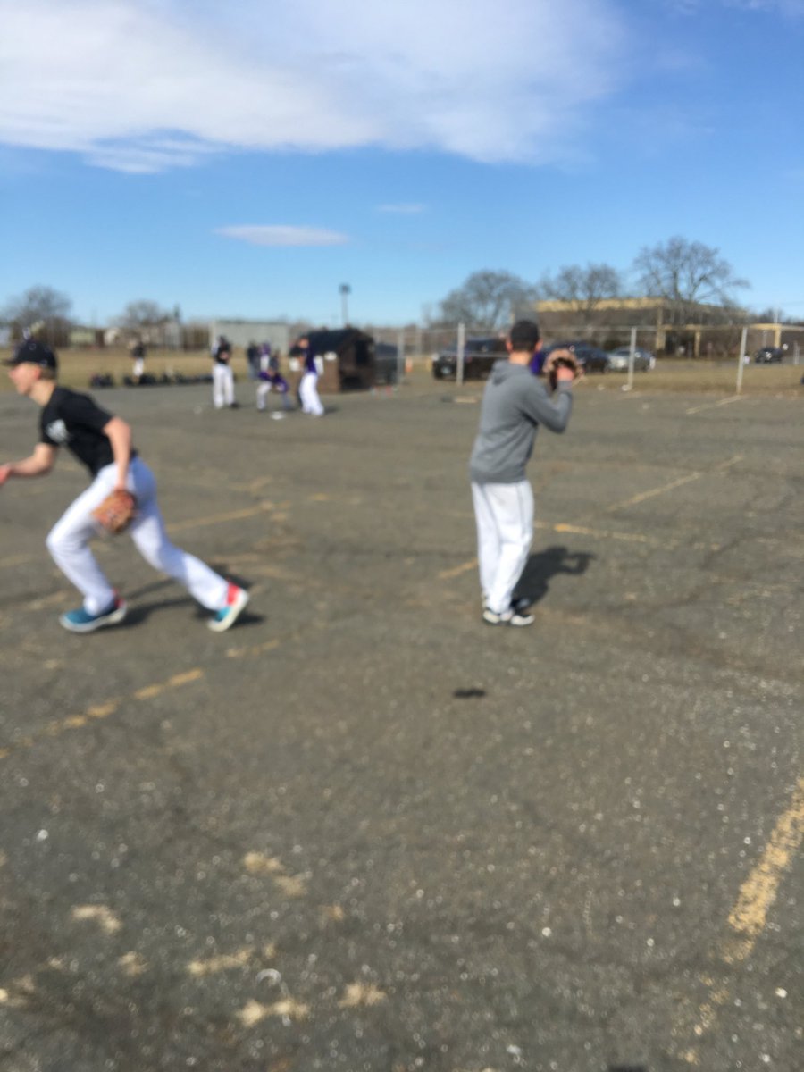 ctcapsbsbl's tweet photo. TCB 2020 pre-season team practice 10u-12u and 13u-14u get outside at the Pratt&amp;Whitney Aircraft Club parking lots. #TCBNATION #TCBSwag #TCBNextLevel ⁦@TeamCTBaseball⁩ ⁦@SNationalsBB⁩ ⁦@SNationalsBB⁩ ⁦@NortheastNTIS⁩ ⁦@bhetu46⁩ @STMCT_Baseball⁩ https://t.co/CODlbUq0eS