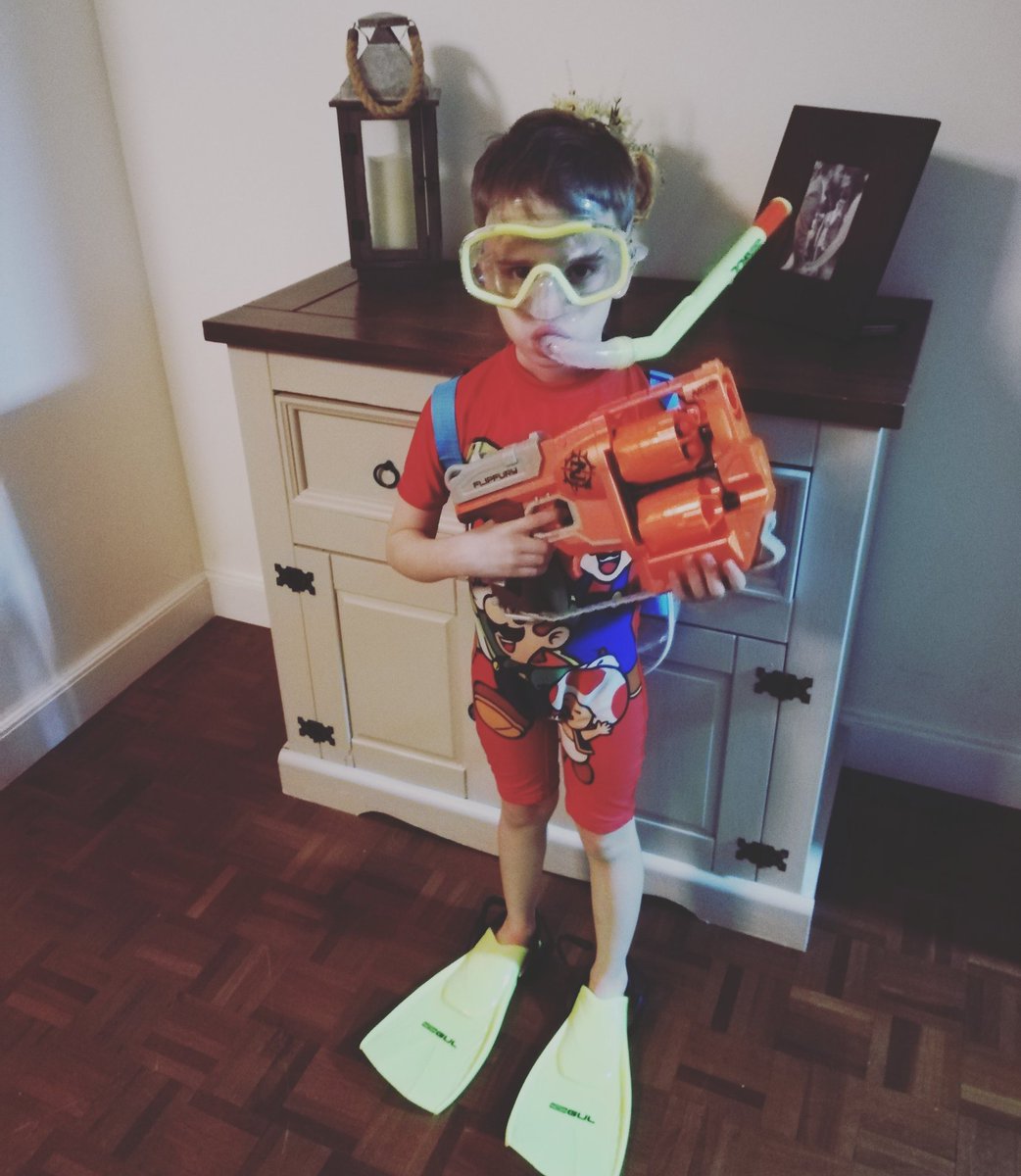ShellLill's tweet photo. This is what happens when Oscar is allowed to pick his outfit.............been wearing it all day 🙄 #mychildisbroken #lifeofa6yearold #WTF https://t.co/9WMVvGhEzz