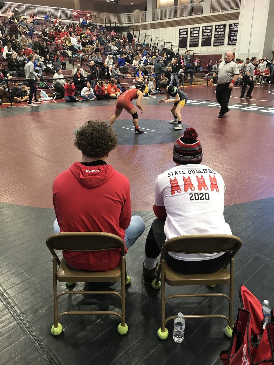 Rovers girls are represented well at Gettysburg for PA Girls States...Looks like they have some good coaches in there corner in Isaiah and Dom!!!#RoverPride