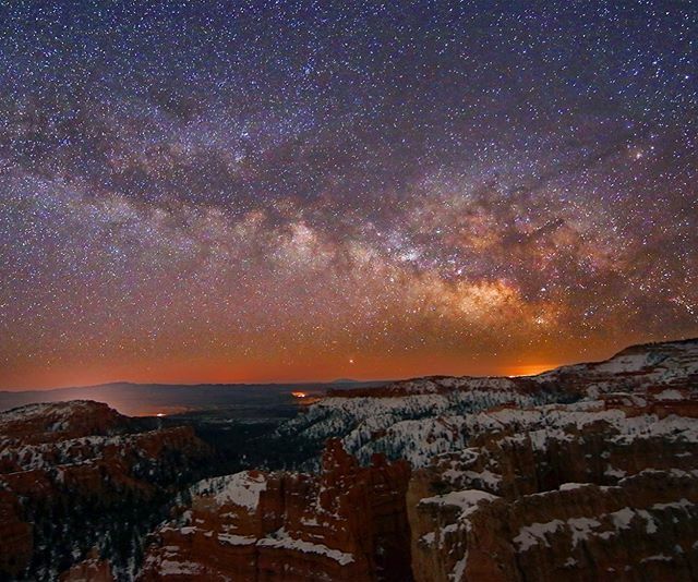 PixelogyStudios's tweet photo. Countless times I went to sleep at 3am, one time I got up 🌌 #brycecanyonatnight #pixelogystudios #adventure #milkyway #nature #landscape #landscapephotography  #night_excl #milkywaymastery #longexpoelite #nightphotography #longexposure_shots #wms_lon… https://t.co/3b9wA1WkyZ https://t.co/CqKCm6uaBJ