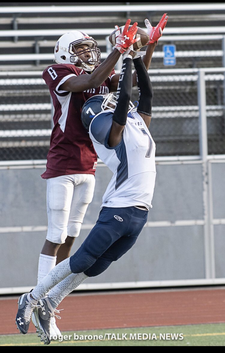 RoxFootball_'s tweet photo. Leap for it😂 @edwardskahlil7 https://t.co/sfxxZPj0oK