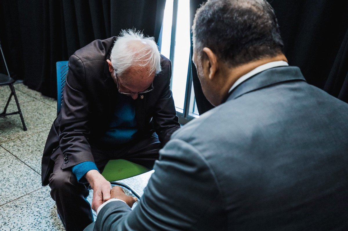 BernieSanders's tweet image. Today is a special day for our campaign. Rev. Jesse Jackson is one of the most transformative figures in modern American history and a hero of mine. It is one of the honors of my life to have his support.
