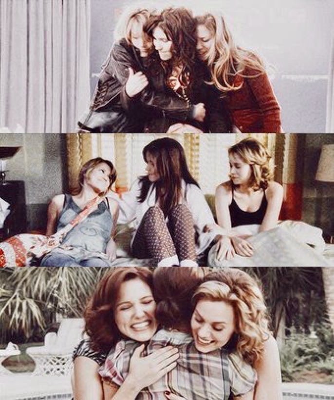OTHdiary's tweet photo. Happy #InternationalWomensDay to the incredible, brilliant and badass women of One Tree Hill! @HilarieBurton https://t.co/hDrUQEq29h