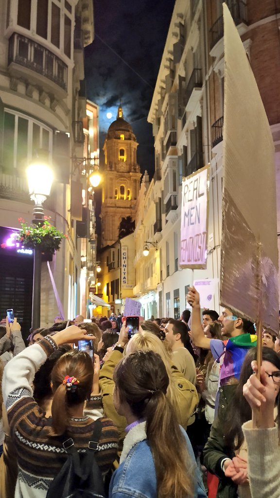 JoseRuizP's tweet photo. #8M #DiaDeLaMujer https://t.co/j8S5rlE8JU