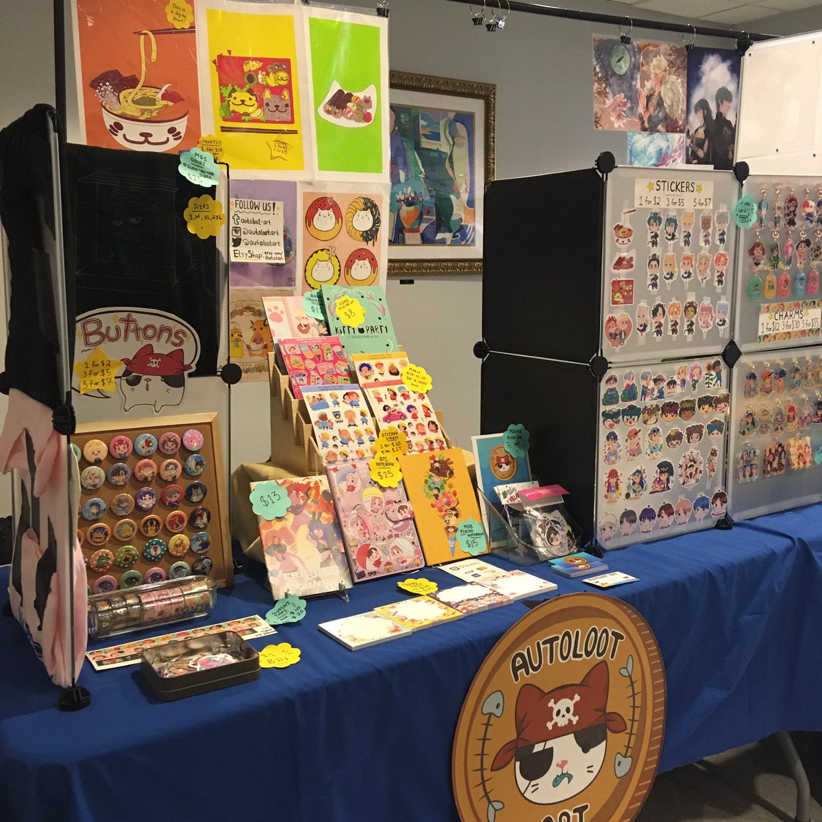 autolootart's tweet image. Wahoo!! What a beautiful day for #Minicon2020! We’re almost halfway through the day and still have a lot in stock! If you have the chance, swing by the 2nd floor at #NJIT’s Campus Center and say hello! ☀️✨