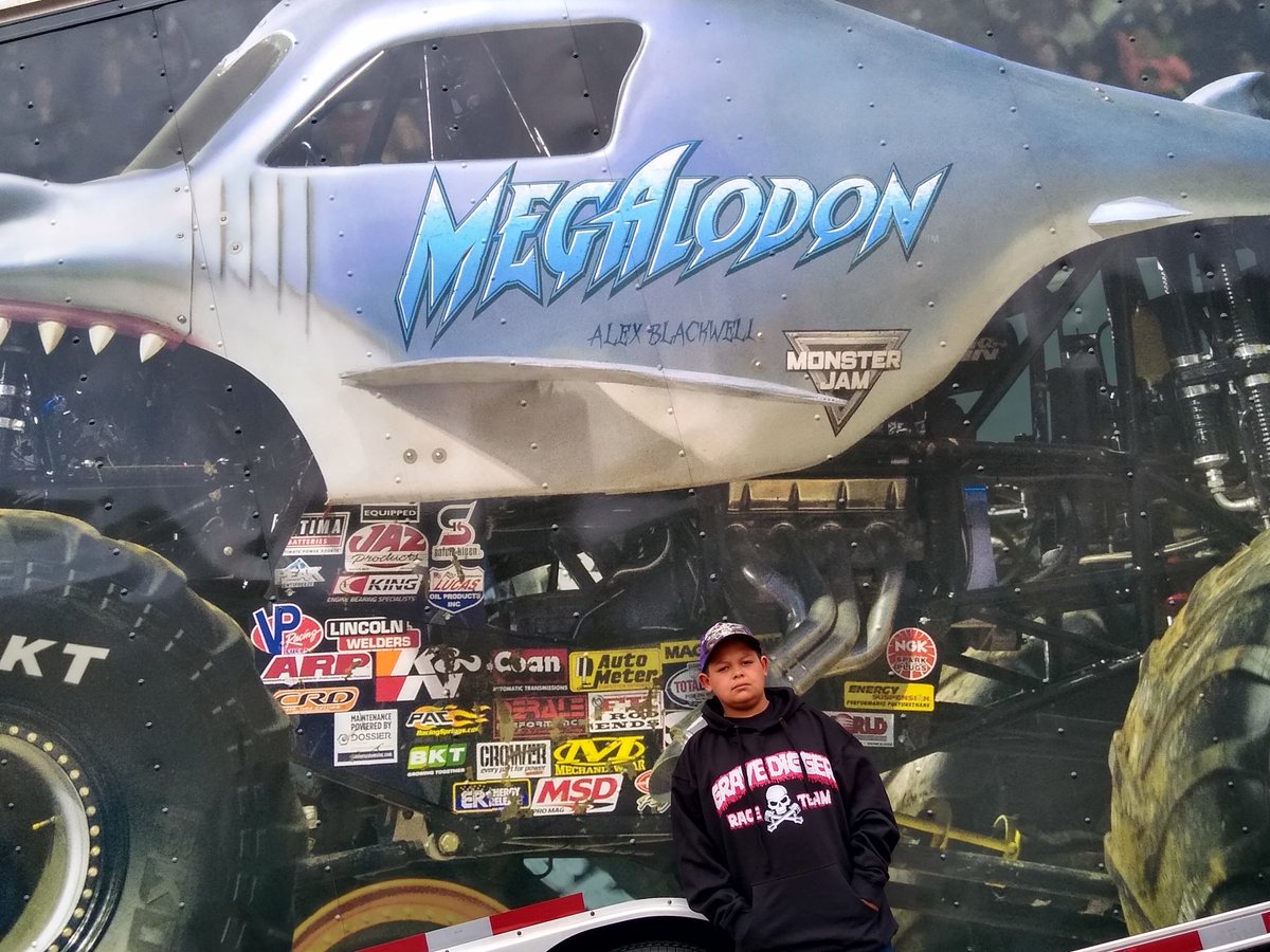 Jessica_V27's tweet photo. Birthday boy it's his birthday today #section20row47seat15 #MonsterJam  #monsterjam2020 https://t.co/CIpYi3WQdW