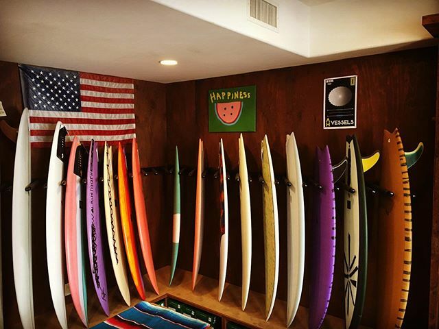 RepublikofKa's tweet photo. @ah.vessels TODAY IN THE SHOP FROM 2-4 Meet Mr.Pickle and all his amazing boards https://t.co/fxF2nWnPxs