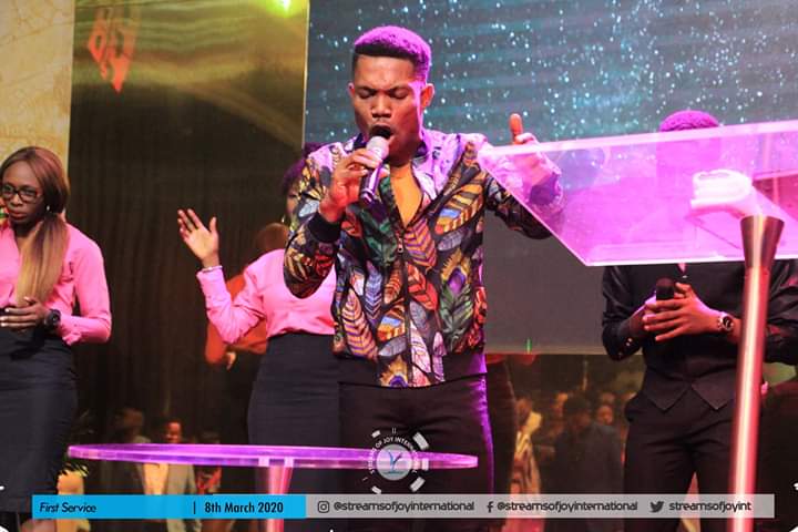 streamsofjoyHQ's tweet photo. Service In Pictures

#imagethread
#SundayService
#Streamsofjoy
#ChurchDeySweetDie
#ChurchOnFire https://t.co/DkorGYONGK