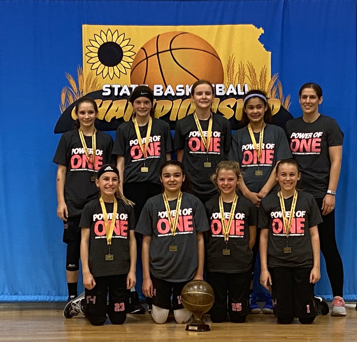 <a href="/PHHoopsKS/">POWERHOUSE HOOPS</a> 2027 Pink are the 2020 5th Grade Girls State Champions 🏆 🖤🏀 !!!!  Way to go athletes!  You play with class and handle your business - we are all so proud of you!!
 
#girlgang #teamwork #champions