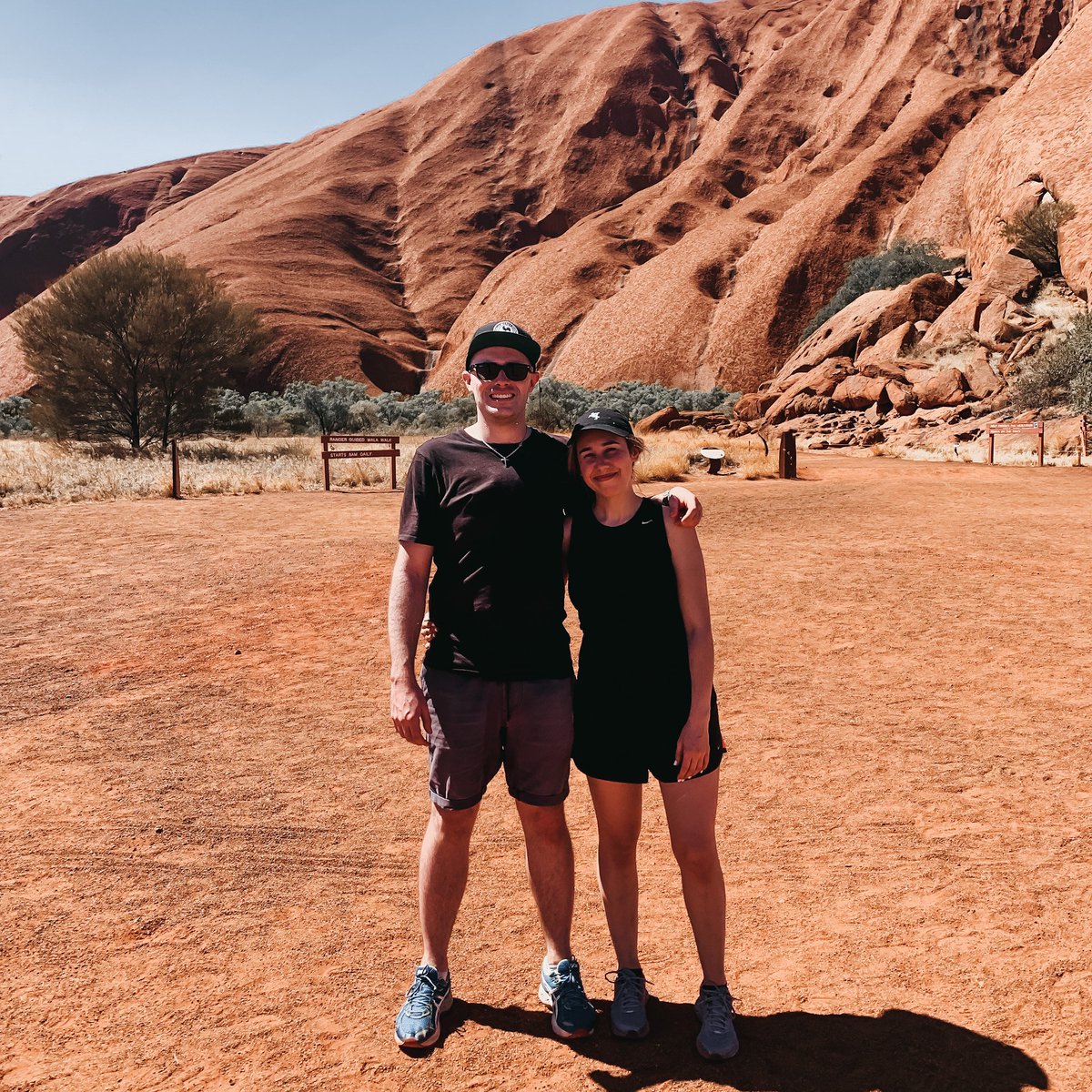 raechelwhit's tweet photo. I've watched the sunset at Uluru. ⁠
⁠
20 March 2020.⁠
⁠
(that time we went on a family holiday to Uluru)⁠
⁠
#ifoundhome #raechelwhitchurch ⁠ https://t.co/PUfFkLSO3L