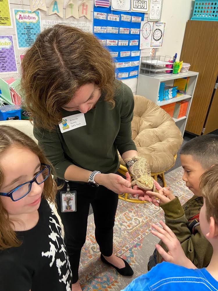 ajkunes's tweet photo. Thank you to Mrs. McManis and her 3rd grade class at Neihardt for inviting me back to read on Wednesday!  Meeting Lizzy, the bearded lizard, was a big surprise! https://t.co/tPirthsND0