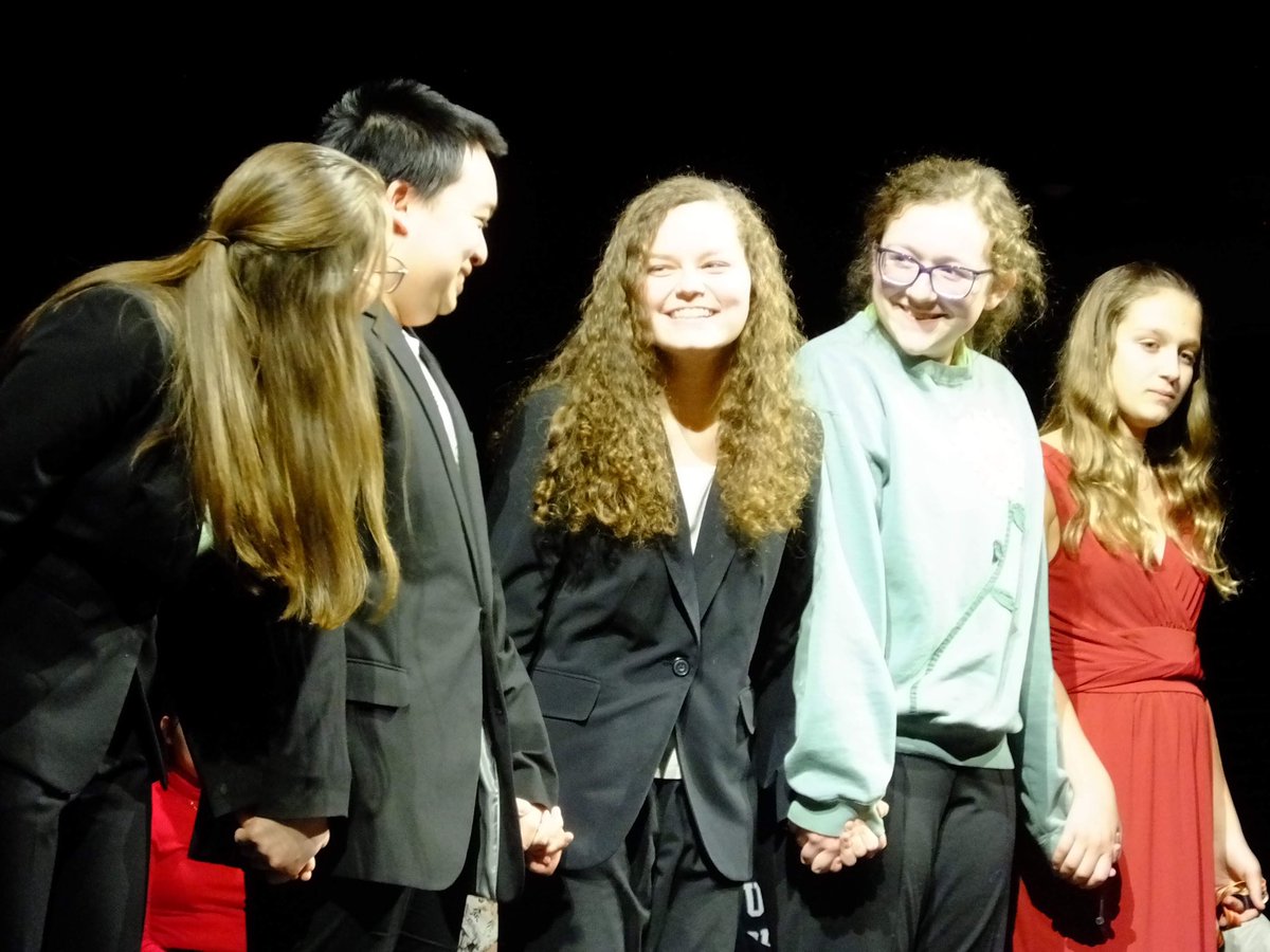 wlwforensics's tweet photo. Out of 32 events, 27 broke to semis and 17 broke to finals!  Ninjas are supposed to stay quiet.  However, with a day like that, WLW deserved to celebrate loud and proud.  #Ninjatational2020 https://t.co/8N87WQEXv2