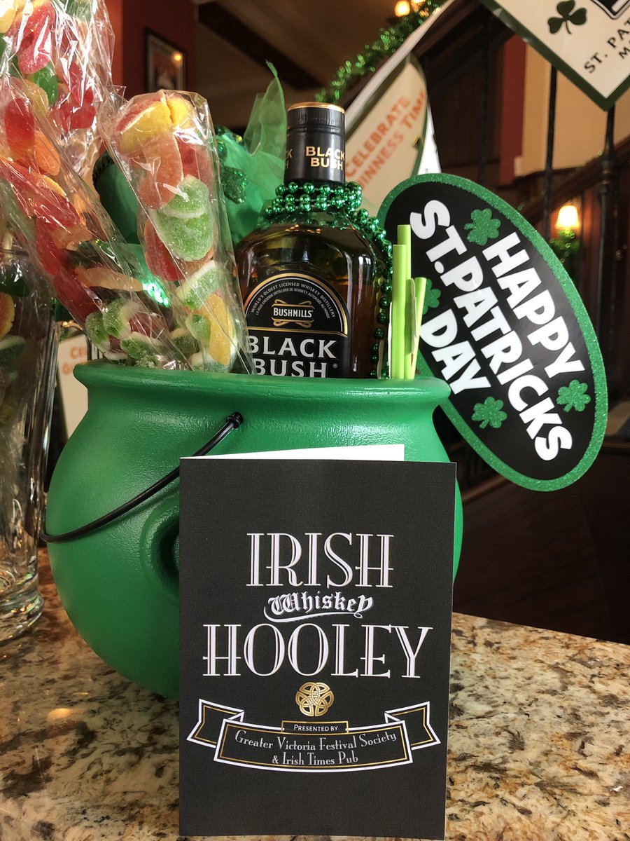 gvfsvic's tweet photo. First TEN guests who arrive DRESSED UP will receive a #delicious #candystick courtesy of Max’s Mini Donuts. The #BestDressed guest will receive this amazing #irishgiftbasket with a bottle of @bushmillsirl .
.
.
@irishtimespubbc  #hooley #yyjevents https://t.co/fqwXmPVNVp