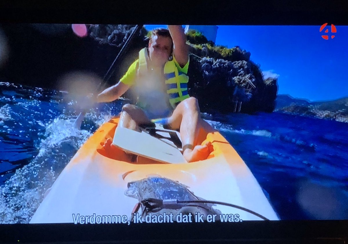 pauline_tops's tweet photo. Wanneer ge dacht dat ge uw herexamen gehaald had, maar ge toch een 9 hebt https://t.co/OMqivsmz4P