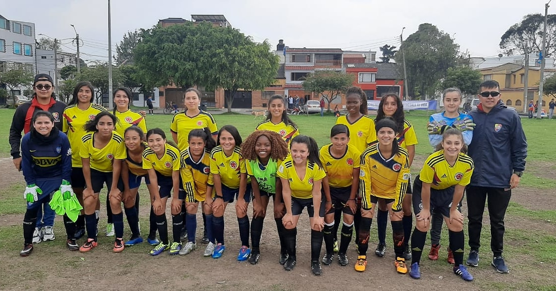 csdcopavi's tweet photo. Desde hace ya varios años trabajando por la dignificación del papel de la MUJER en el fútbol. Que sean muchis más https://t.co/LeHRHBgwlp