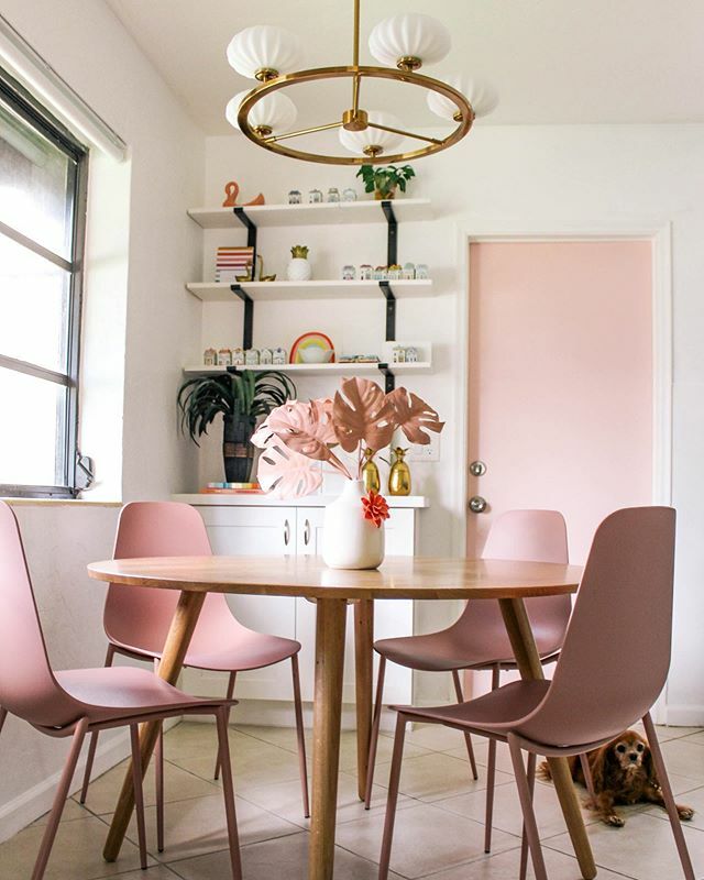 athomewithashle's tweet photo. "It isn't so much what's on the table that matters, it's who is in the chairs." 🍽⁠⠀
⁠⠀
#ad We've been using our @article table and chairs for a month and I thought I'd give you an update! The chairs are comfortable and they are also super cleanab… https://t.co/KNcxYzCu3j https://t.co/v1Ly3EC0jD