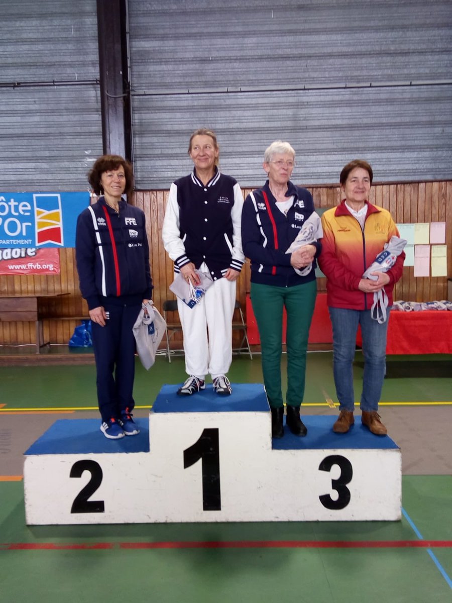 Mais également au Circuit National des Vétérans à Dijon Véronique Glasser Carette décrochera une très belle seconde place.