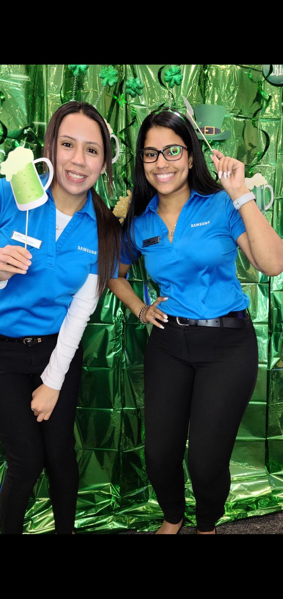 houstonsamsung's tweet photo. Can we talk about how AMAZING/COOL single take is? I mean, what really is a bad photo? The s20 doesn't know 🤷🏽‍♀️ #S20Plus #picsfordays #Singletake #Samsung #HoustonSESFlagship @mrentas258 @Krivs14 https://t.co/FunFlxKIIH