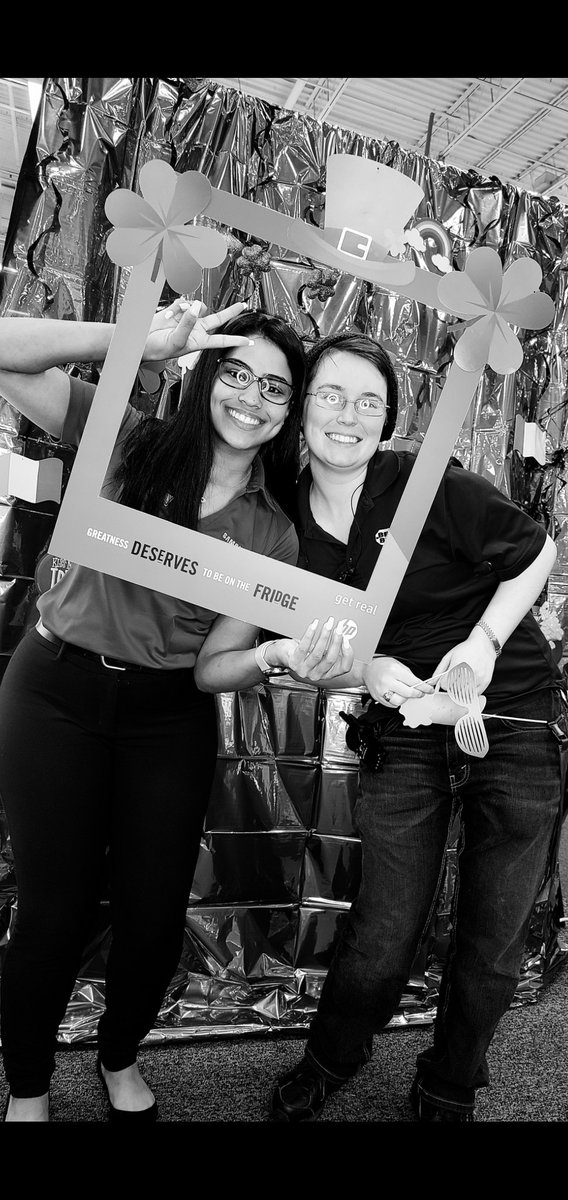 houstonsamsung's tweet photo. Can we talk about how AMAZING/COOL single take is? I mean, what really is a bad photo? The s20 doesn't know 🤷🏽‍♀️ #S20Plus #picsfordays #Singletake #Samsung #HoustonSESFlagship @mrentas258 @Krivs14 https://t.co/FunFlxKIIH