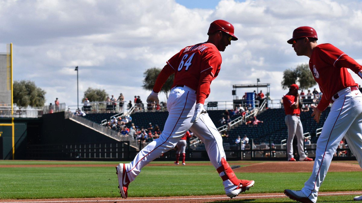 Rojos's tweet photo. Matt Davidson conecta se segundo jonrón primaveral en Arizona.
#Rojos | #RedSt https://t.co/EZ41gowEJ4