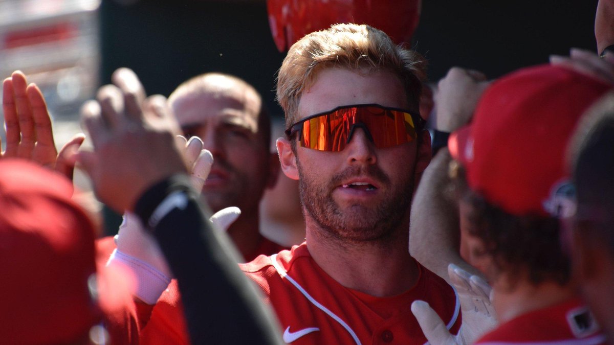 Rojos's tweet photo. Matt Davidson conecta se segundo jonrón primaveral en Arizona.
#Rojos | #RedSt https://t.co/EZ41gowEJ4