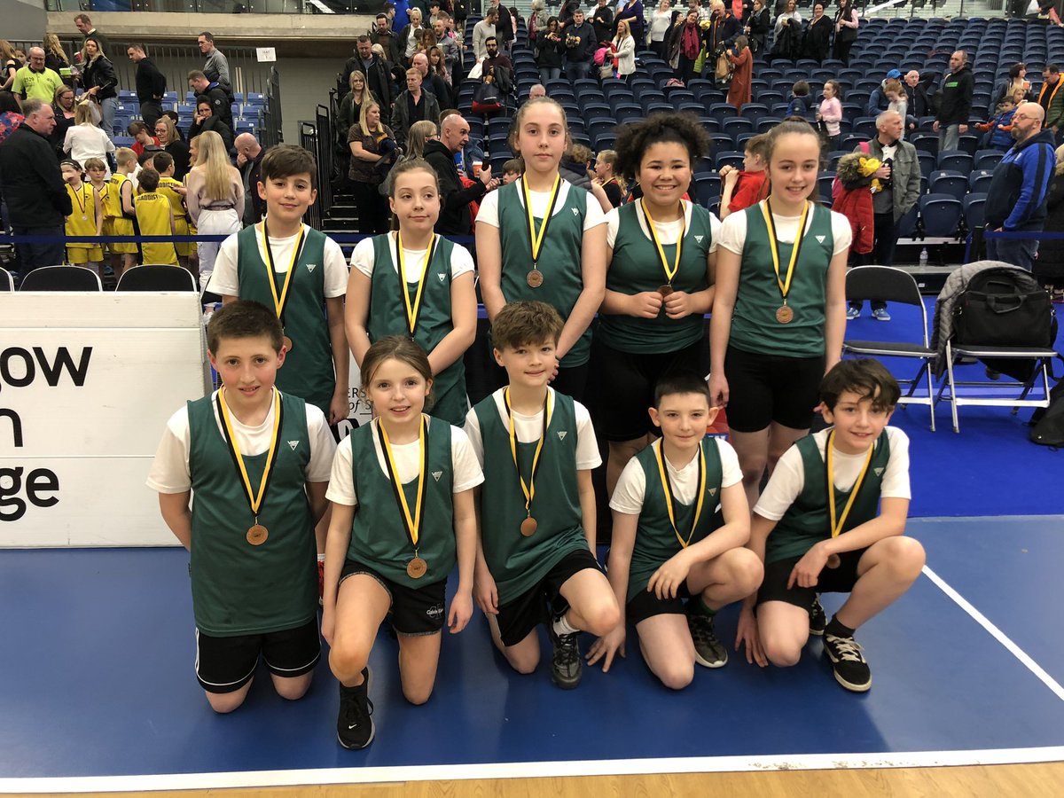 MrsBlack_StP's tweet photo. Fantastic day with our brilliant basketballers🏀 Gave 💯% and finished 3rd in the @Jump2it_SSF competition 🥉👏🏼👏🏼 Then we enjoyed a very exciting Glasgow Rocks game. Thanks to all our supporters &amp; congratulations @BonnybridgePS on your well deserved win. @rocksglasgow https://t.co/4vjNxZ5ciW