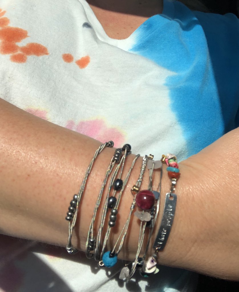 RAO_Sunshine's tweet photo. Too many #TATreasuredCreations bracelets???
@tavisjstanley @adelitasway
#BeautifulBracelets #Music #Sunshine #Freckles #Happiness #TieDye #GuitarStrings #Brunch #WeekendVibes #ShamrockMartinis https://t.co/hJbYVxd2ny