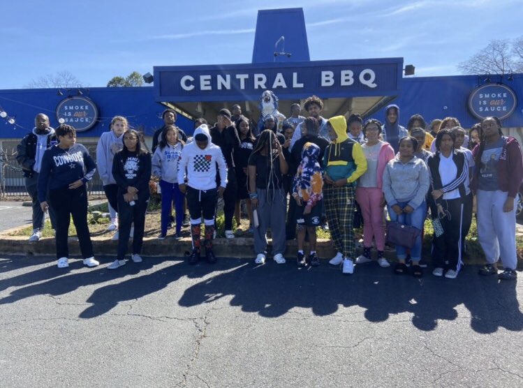 MISDSummitJags's tweet photo. More Memphis memories. 💙

#SHSCollegeTours
#Opportunities
#CollegeIsForMe
#CollegeReadiness
#SummitHighSchool https://t.co/08GKdweGCD