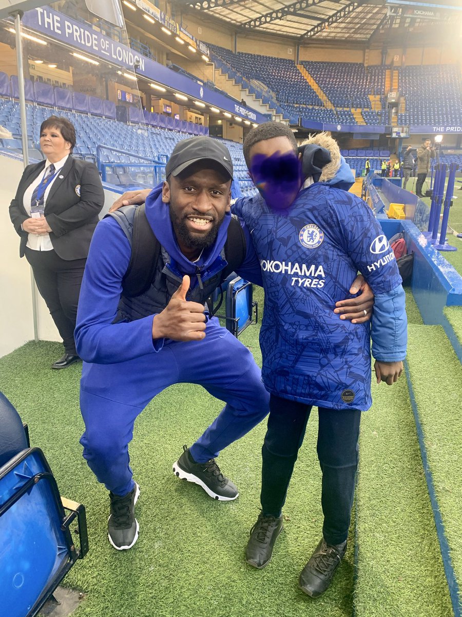 Girl Who Likes Balls tweet media